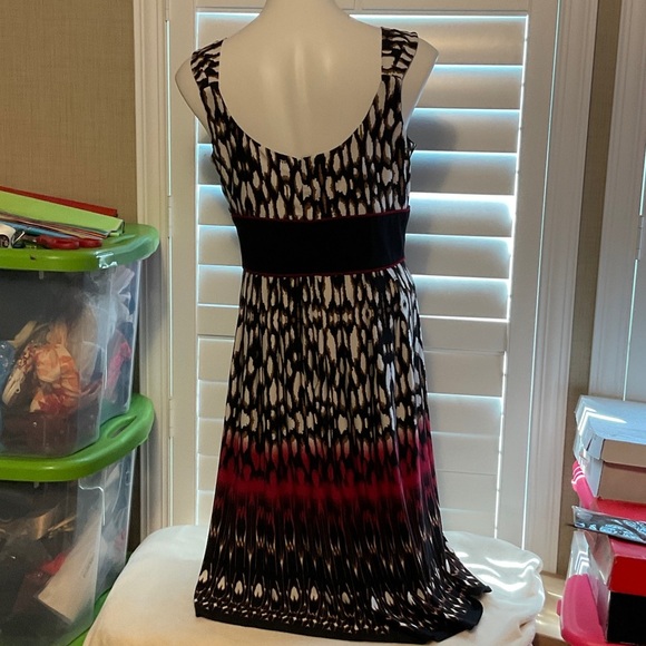 R&M Richards Black and Red Midi Dress - Picture 3 of 8